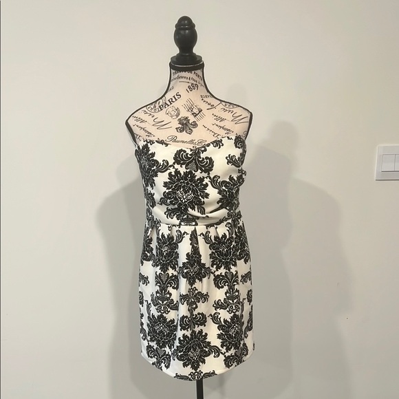 Sage Women's Strapless Black and White Mini Dress, Large - Picture 1 of 5